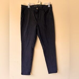 Women’s American Eagle high-rise jeggings!  Black Size  12
